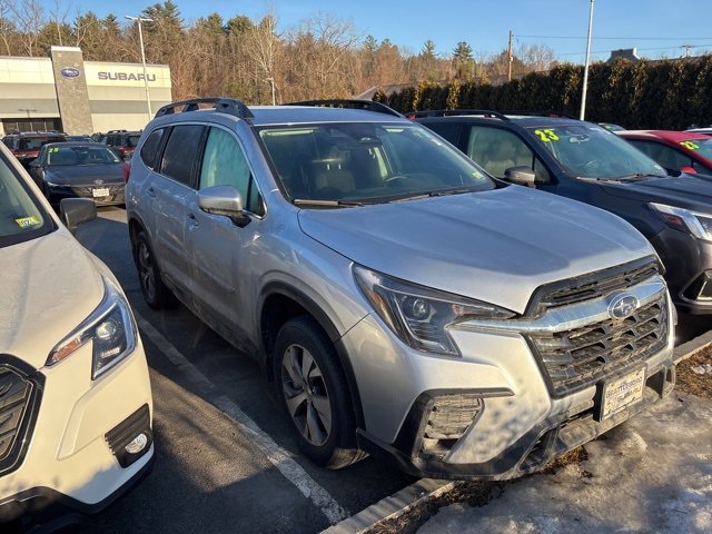 Certified 2025 Subaru Ascent Premium image 2