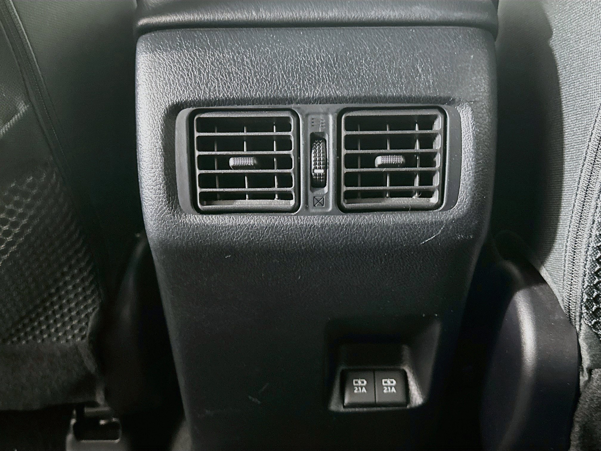 Used 2021 Toyota 4Runner SR5 AWD/4WD image 27