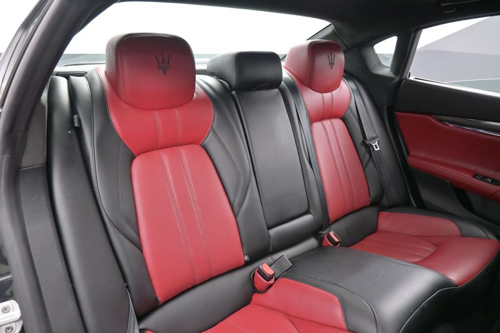 Used 2020 Maserati Quattroporte S GranSport Q4 AWD/4WD image 28