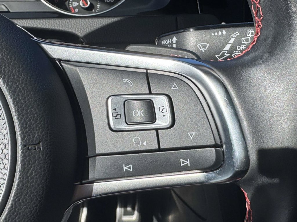 Used 2018 Volkswagen GTI Autobahn FWD image 22