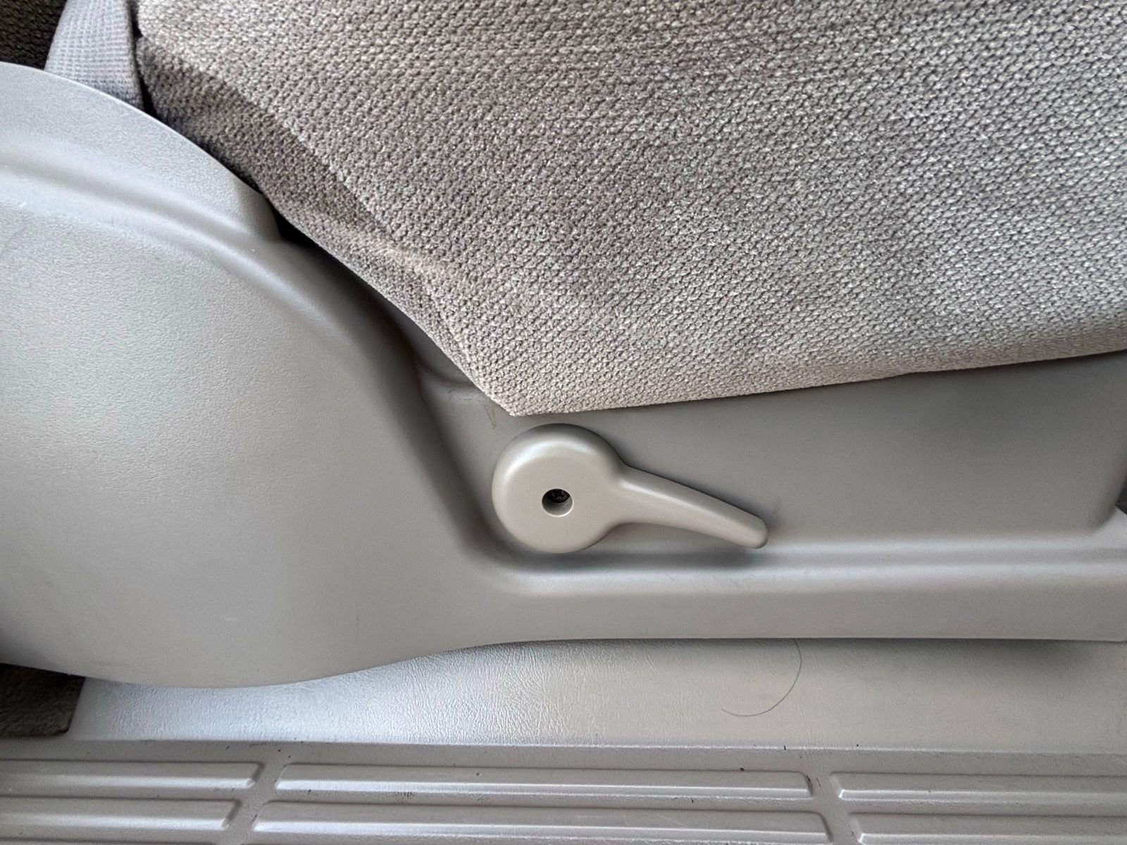 Used 2004 GMC Sierra 1500 SLE w/ Safe And Sound Package image 21