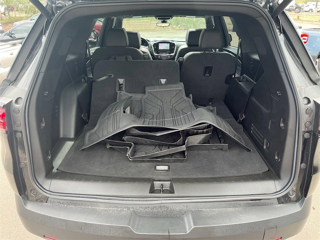 Used 2023 Chevrolet Traverse RS image 28
