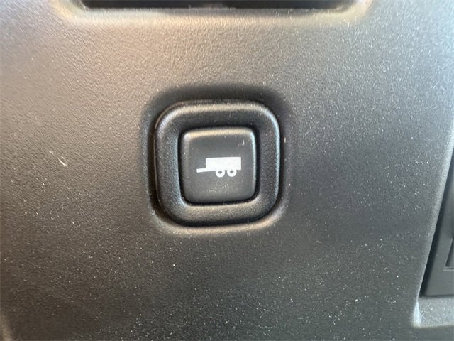 Used 2025 Chevrolet Express 3500 Extended w/ Driver Convenience Package image 28