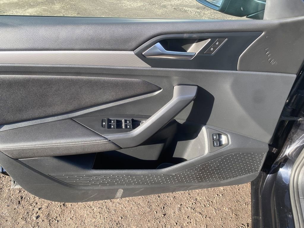 Used 2024 Volkswagen Jetta S image 11