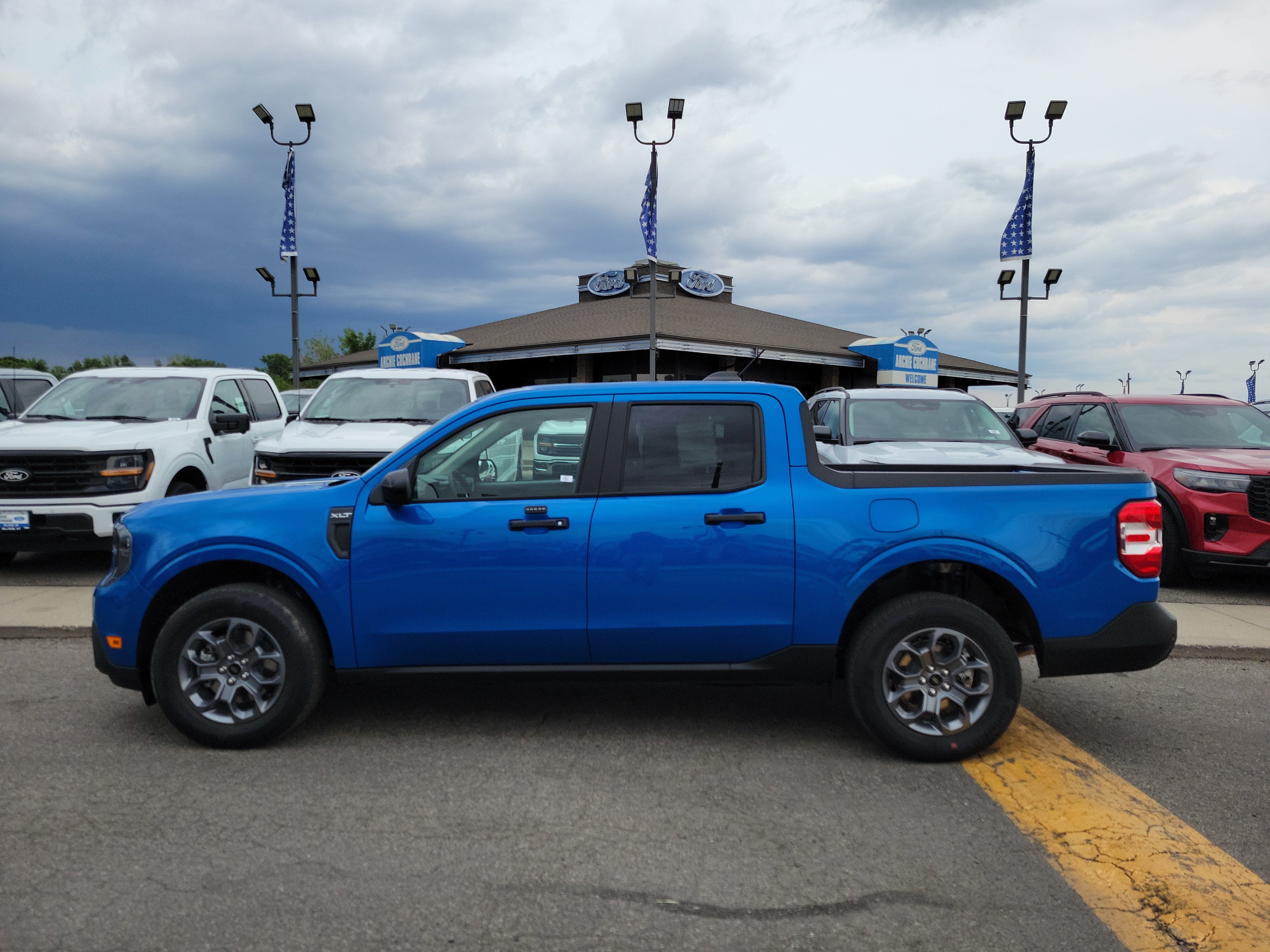 New 2026 Ford Maverick XLT w/ Equipment Group 301A AWD/4WD image 2