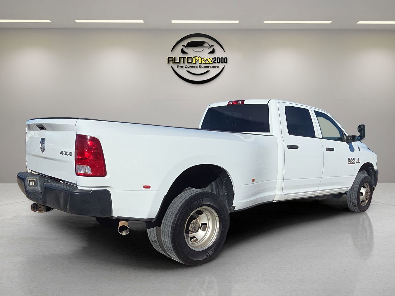 Used 2016 RAM 3500 Tradesman w/ Popular Equipment Group image 7