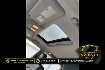 Used 2017 INFINITI QX80 2WD w/ Driver Assistance Package image 13