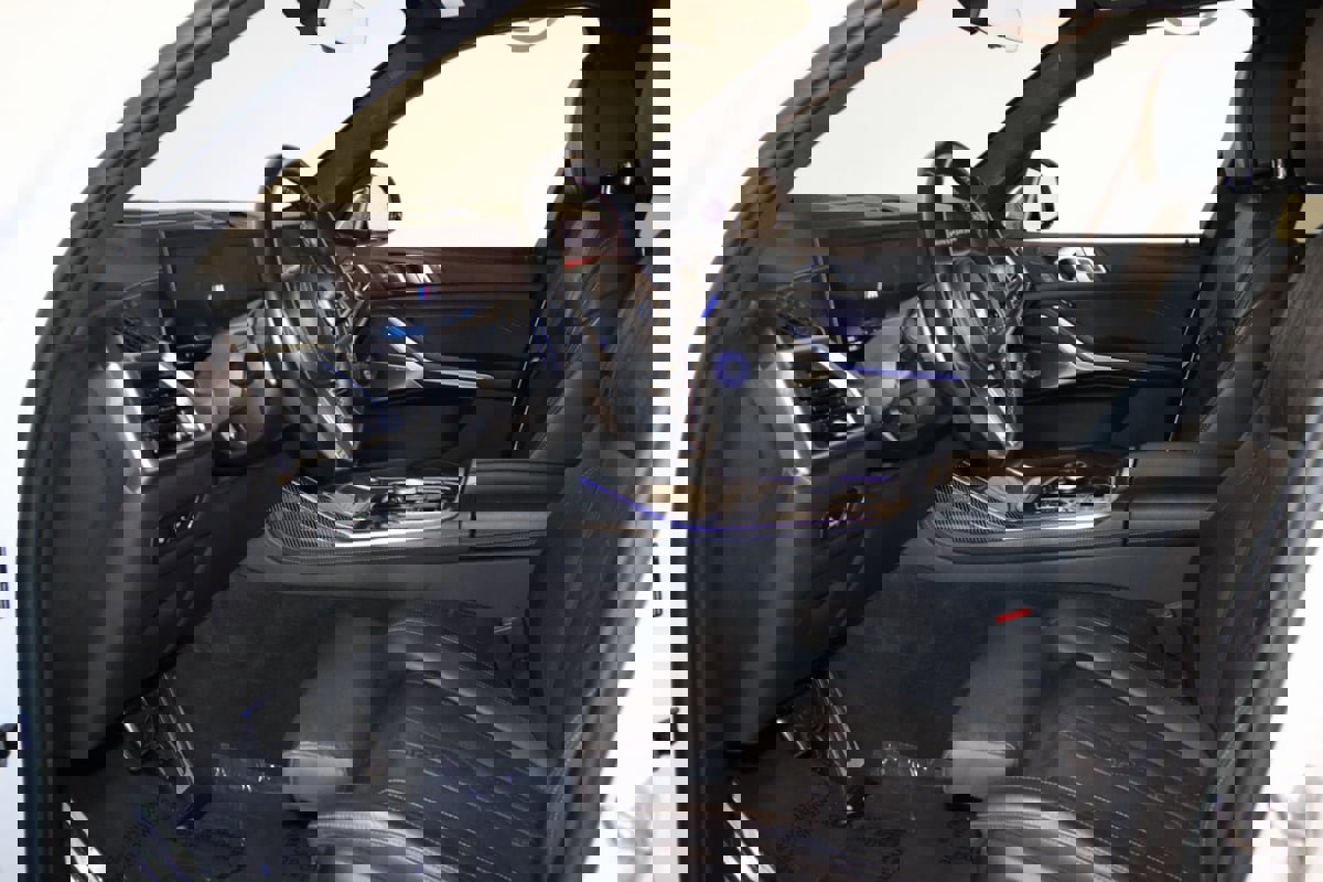 Used 2024 BMW X7 M60i image 35