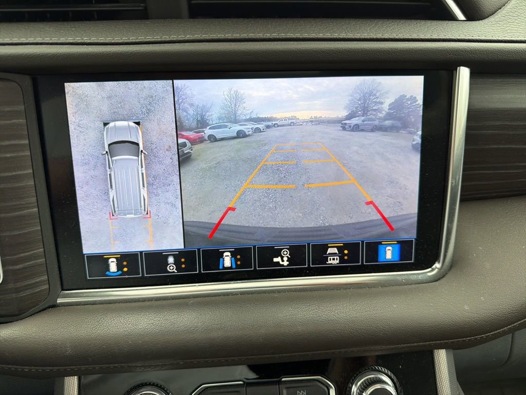 Used 2021 GMC Yukon Denali w/ Denali Ultimate Package AWD/4WD image 10