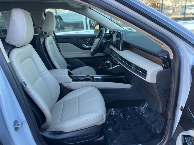 Used 2025 Lincoln Corsair Grand Touring w/ Equipment Group 301A image 22