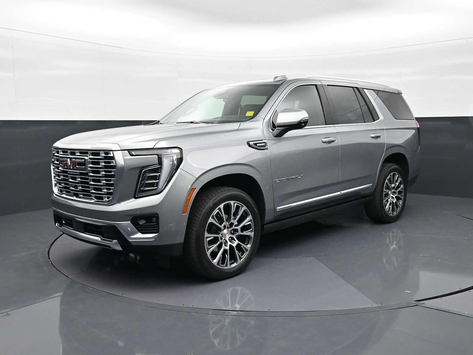Used 2025 GMC Yukon Denali w/ Denali Reserve Package