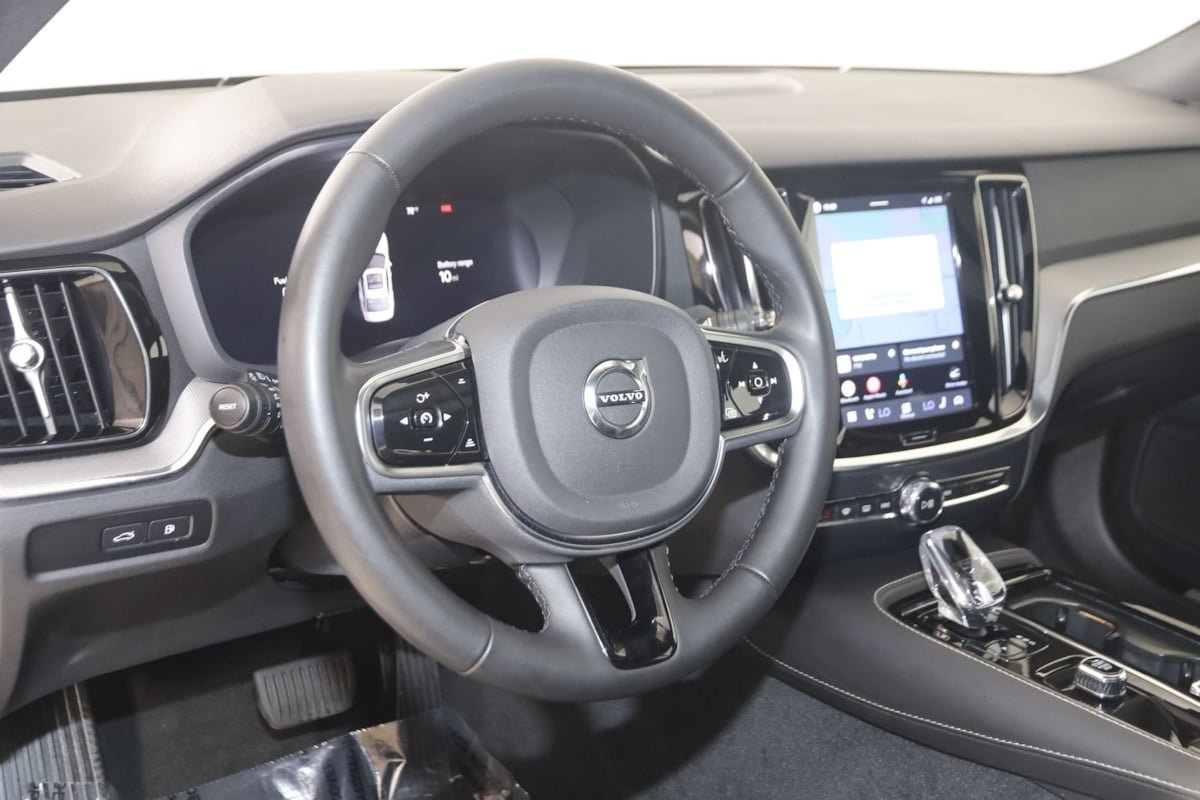 Used 2024 Volvo S60 T8 Plus AWD/4WD image 6