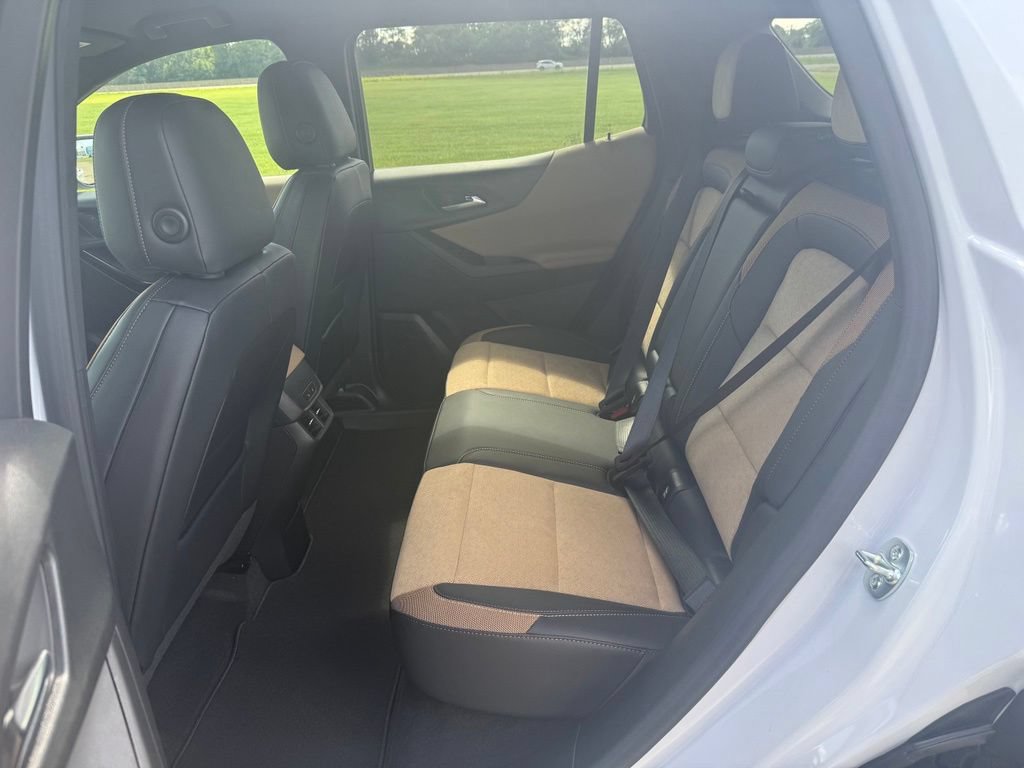 New 2027 Chevrolet Equinox ACTIV w/ Convenience Package III FWD image 15