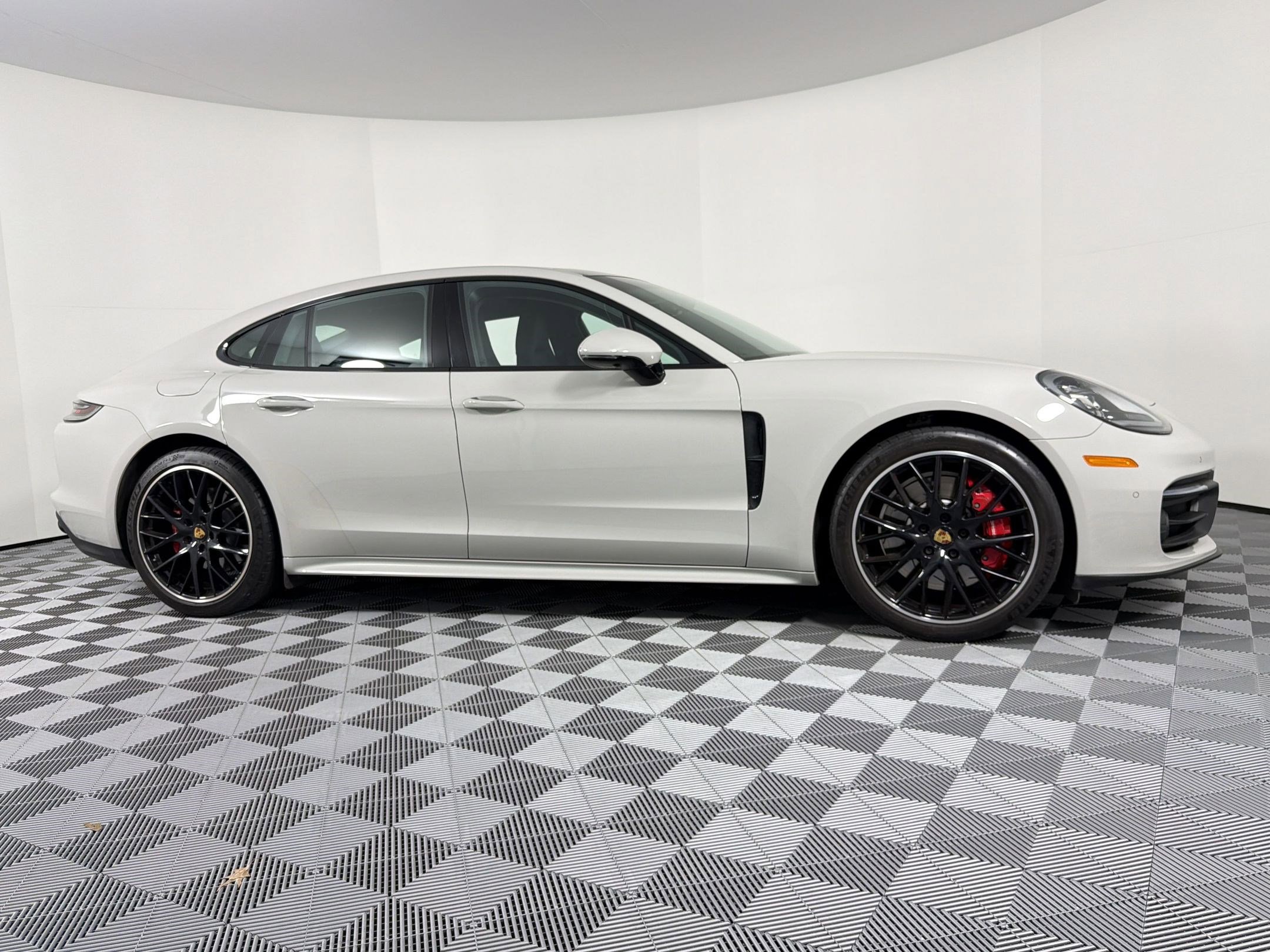 Certified 2021 Porsche Panamera 4S AWD/4WD image 8