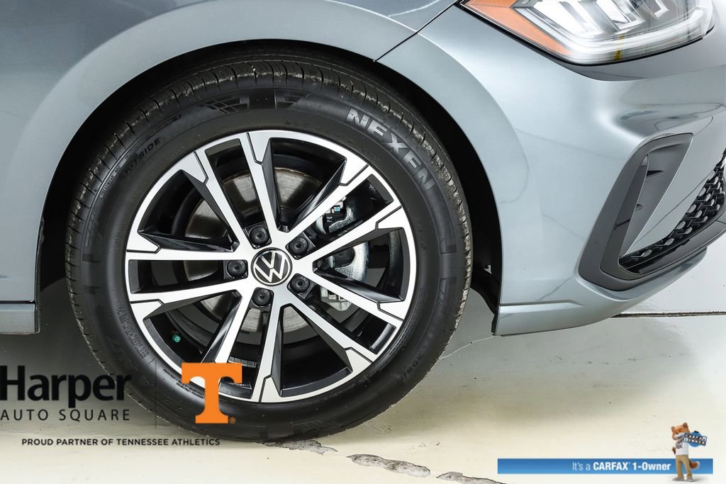 Used 2025 Volkswagen Jetta Sport image 14