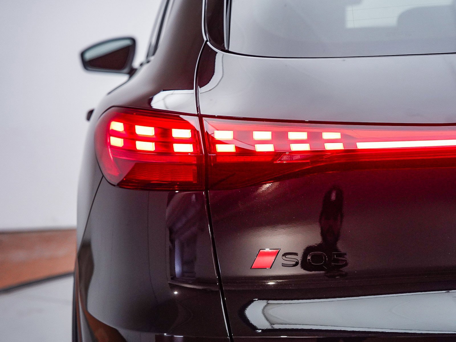 New 2025 Audi SQ5 Premium Plus image 11
