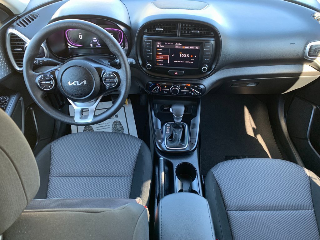 Used 2023 Kia Soul LX w/ Option Group 015 image 14