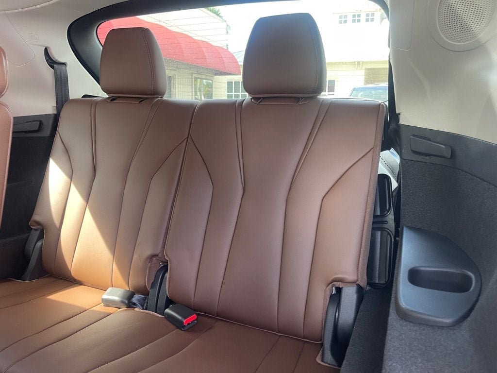Used 2025 Acura MDX w/ Technology Package AWD/4WD image 14