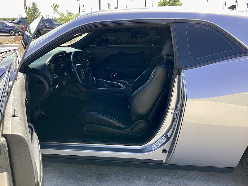 Used 2018 Dodge Challenger T/A image 9
