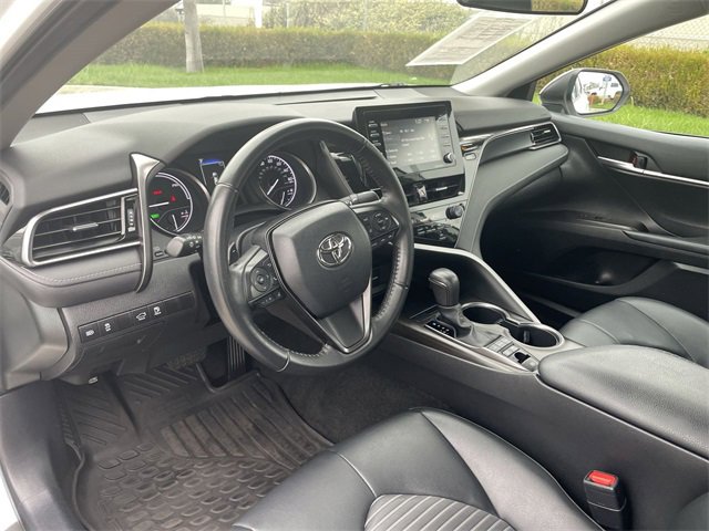 Used 2023 Toyota Camry SE image 10