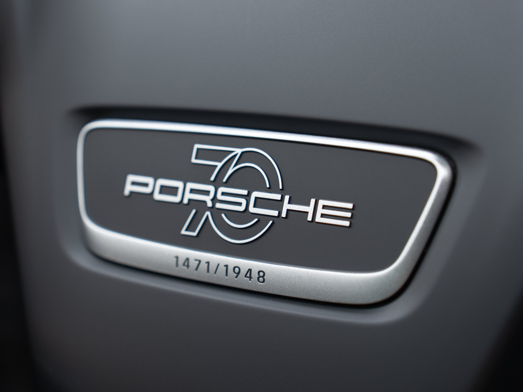 Certified 2019 Porsche 911 Speedster RWD image 23