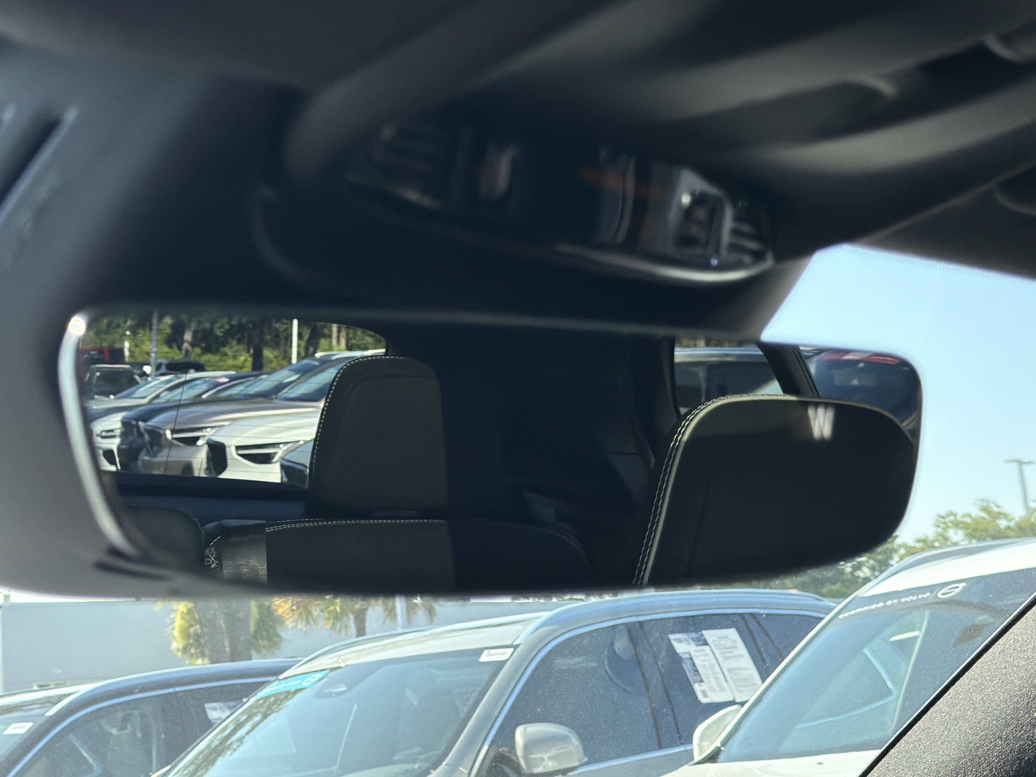 Used 2019 Volvo XC40 T5 R-Design AWD/4WD image 27