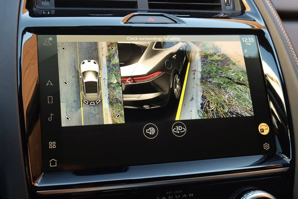 Used 2024 Jaguar E-PACE R-Dynamic SE image 30