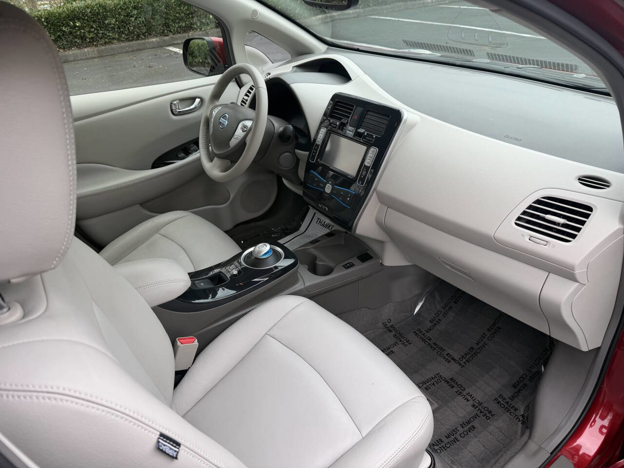 Used 2012 Nissan Leaf SL image 14