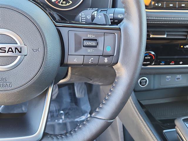 Used 2021 Nissan Rogue SL w/ Premium Package image 16