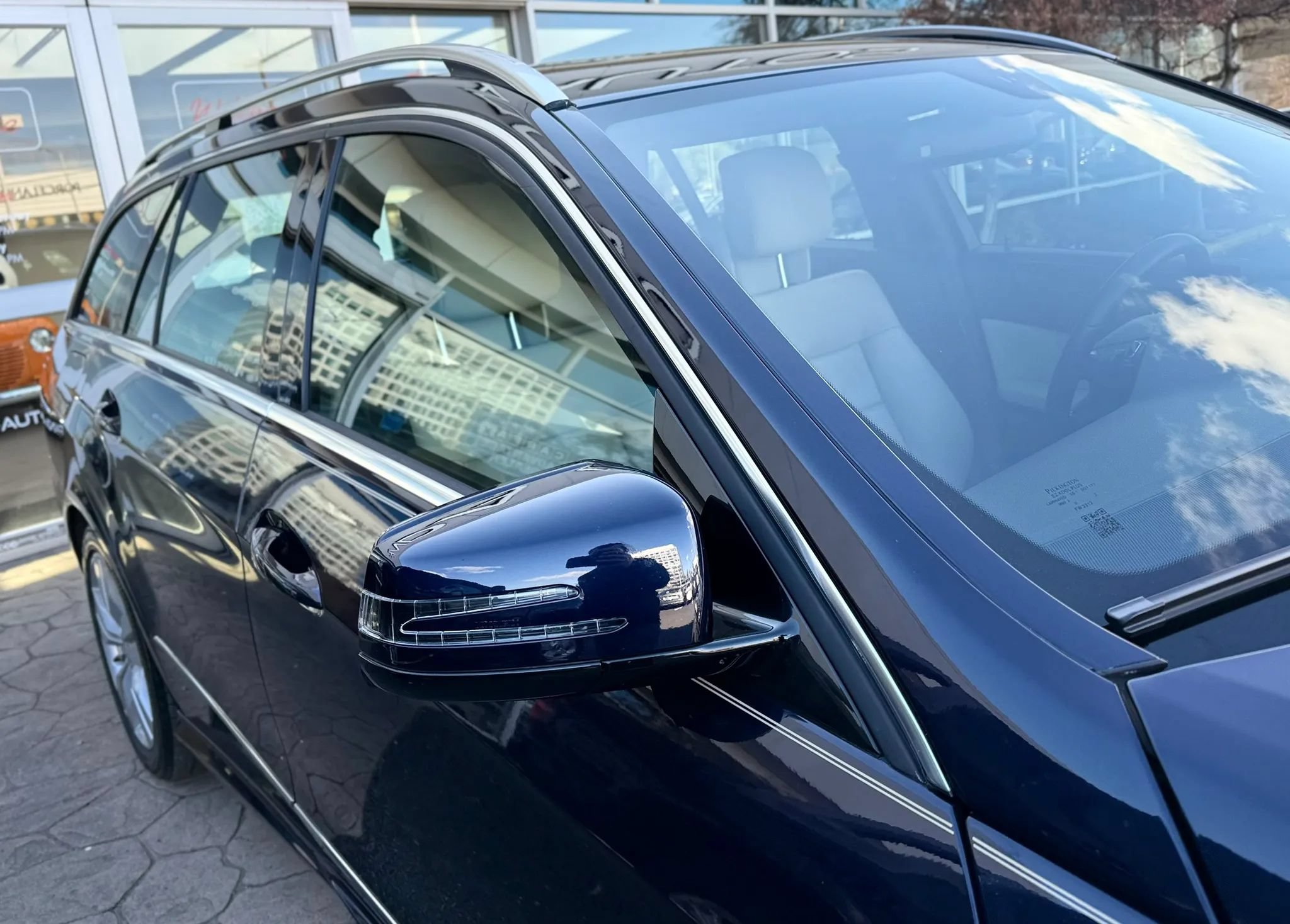 Used 2011 Mercedes-Benz E 350 4MATIC Wagon image 49