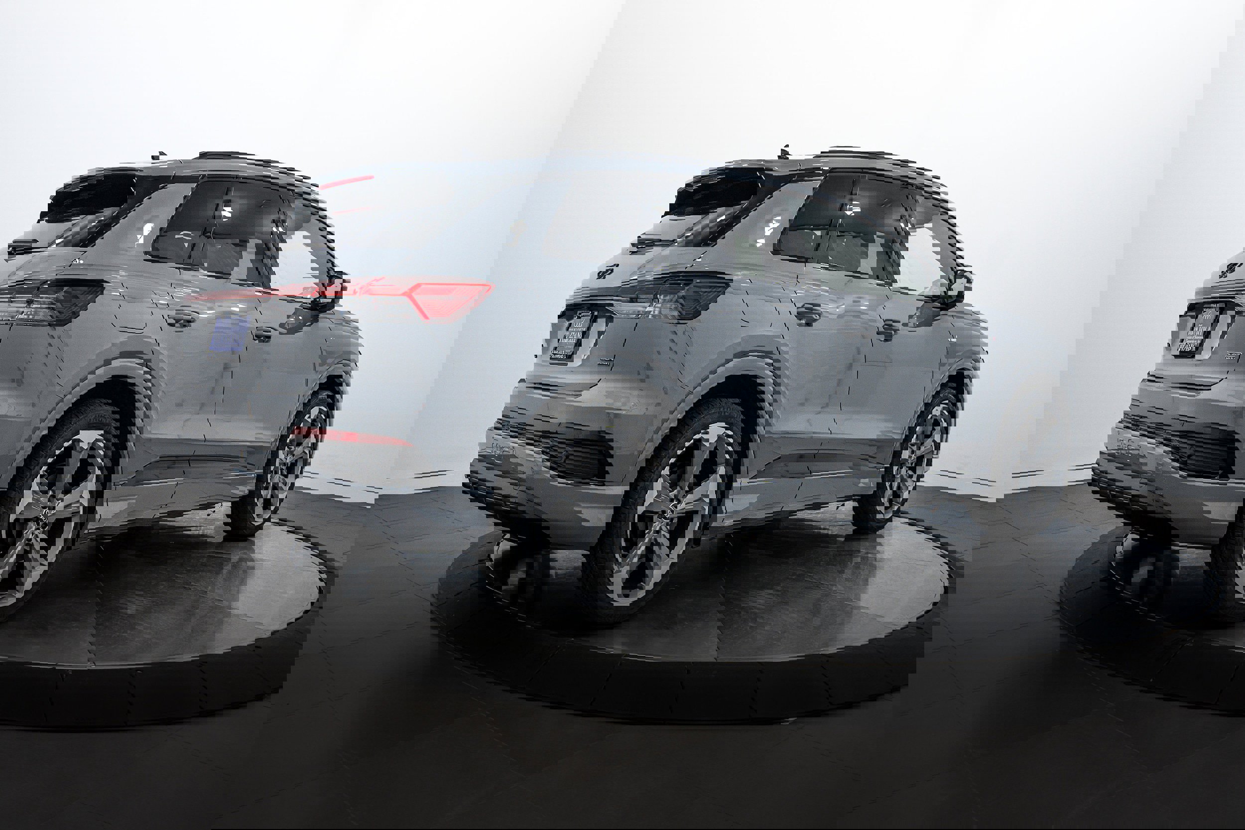 New 2025 Audi Q4 e-tron Premium Plus image 4