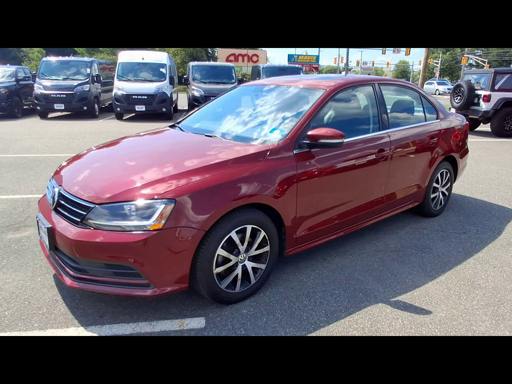 Used 2017 Volkswagen Jetta SE FWD image 4