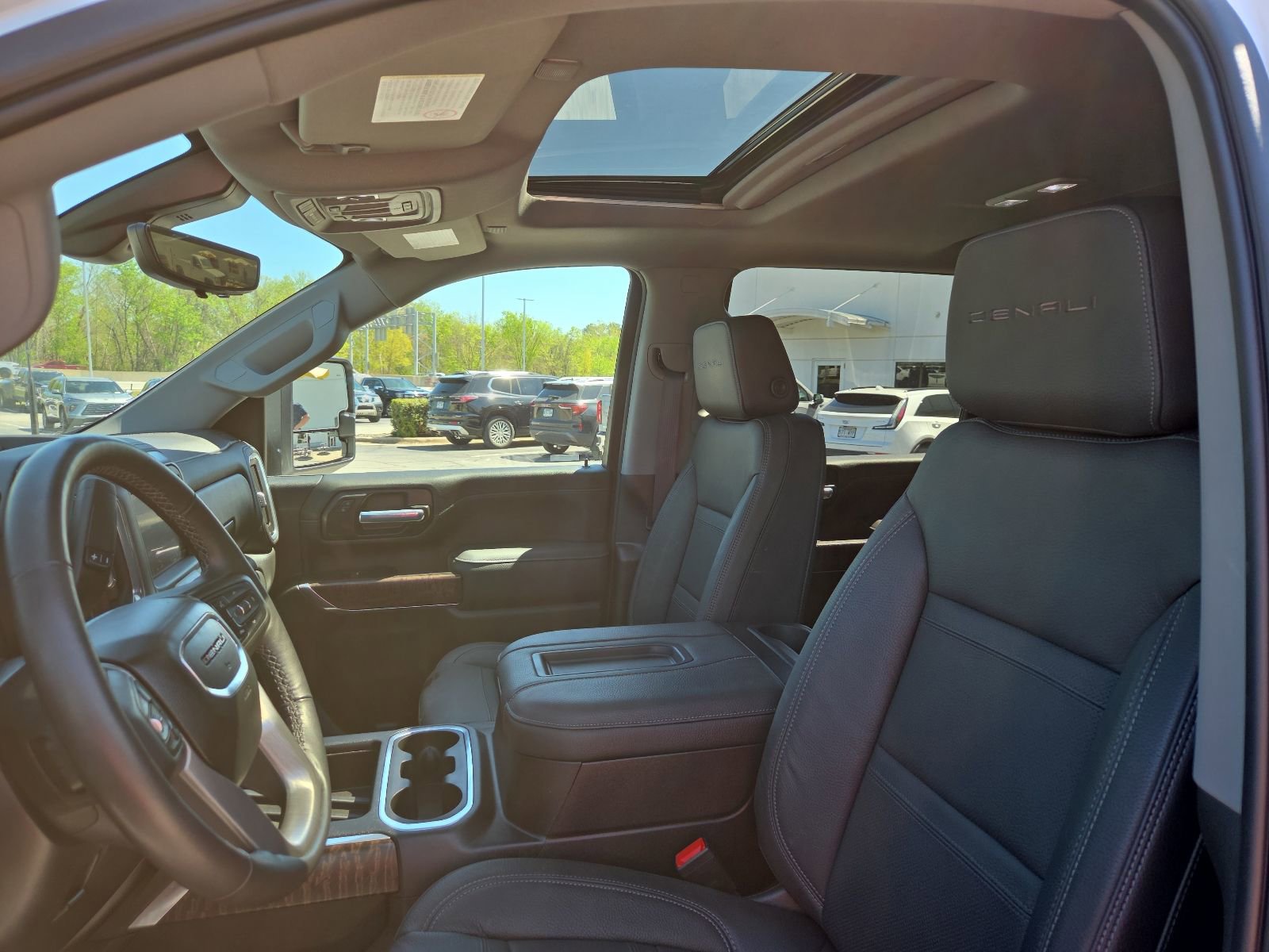 Used 2021 GMC Sierra 3500 Denali w/ Denali Ultimate Package image 13