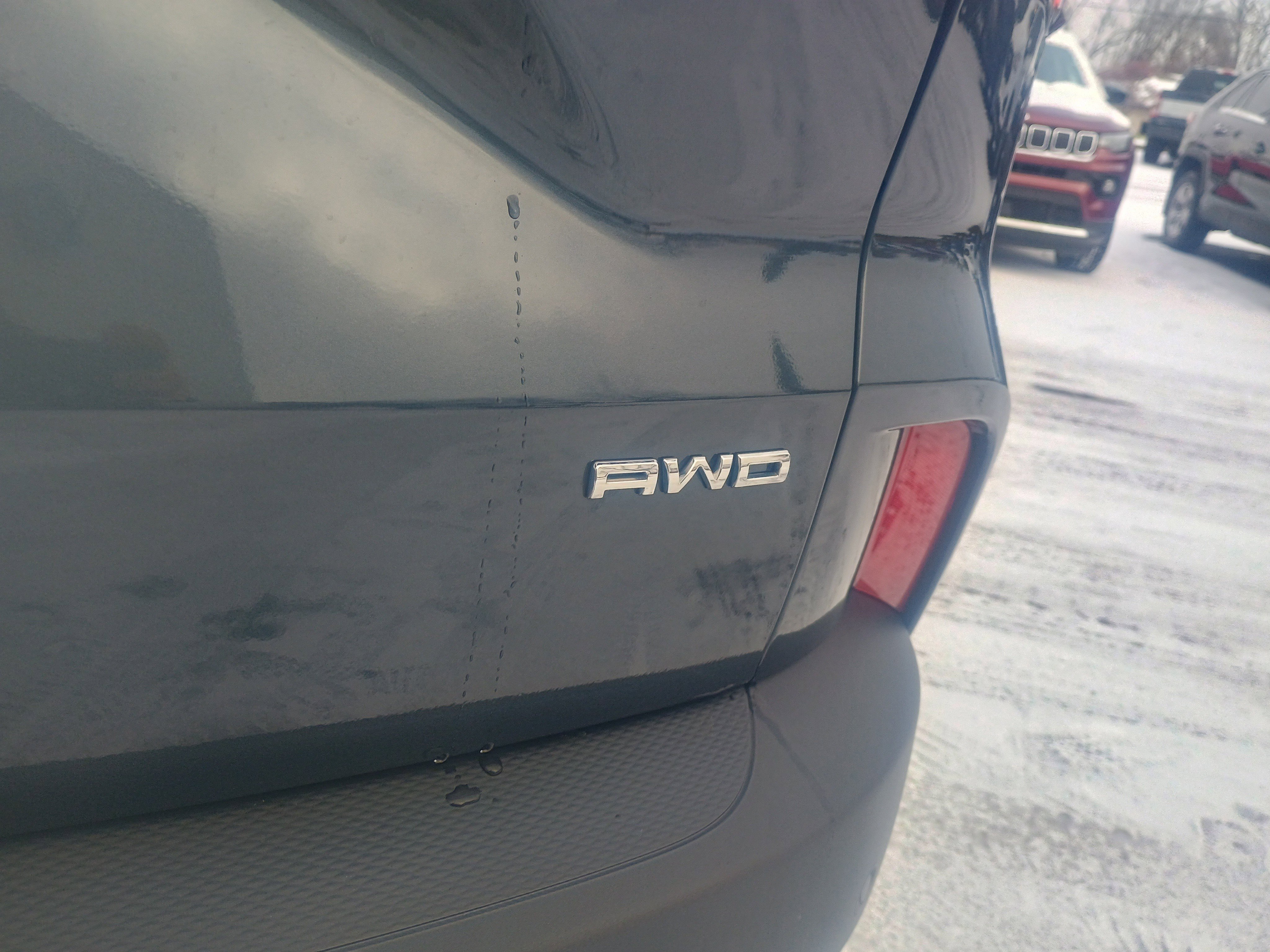 Certified 2022 Ford Escape Titanium w/ Class II Trailer Tow Package image 11