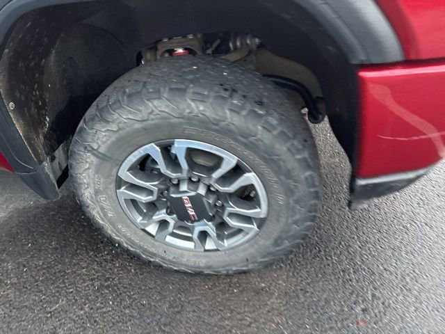 Used 2022 GMC Sierra 2500 AT4 w/ AT4 Preferred Package image 11