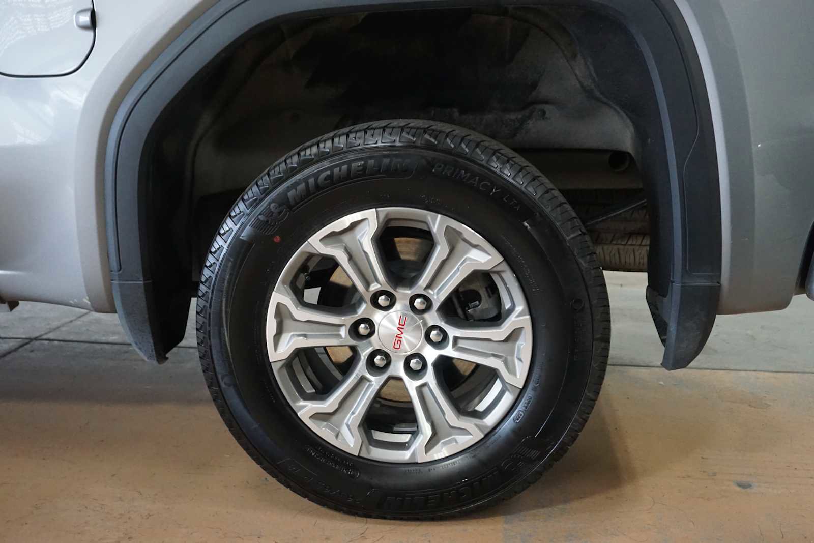 Certified 2025 GMC Sierra 1500 SLT image 11