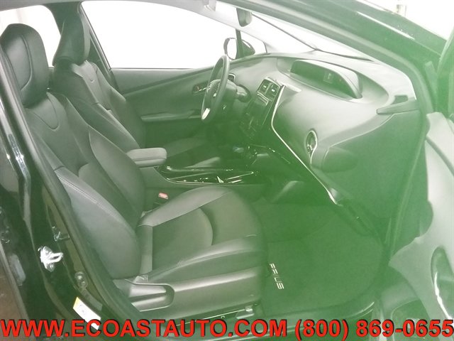 Used 2017 Toyota Prius Four FWD image 14