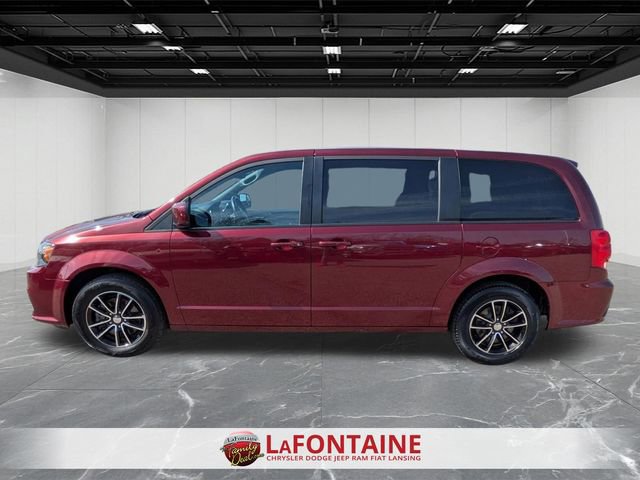 Used 2018 Dodge Grand Caravan SE image 2