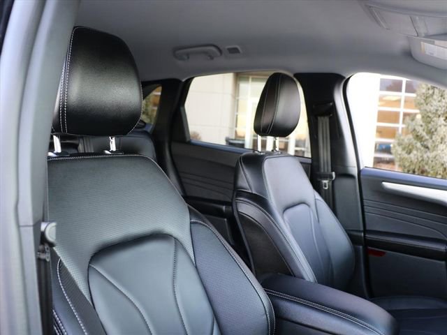 Used 2025 Ford Escape Platinum w/ Premium Technology Package image 8