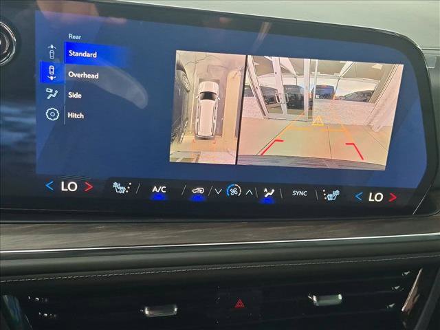 New 2026 Chevrolet Suburban Z71 w/ Z71 Off-Road Package AWD/4WD image 13