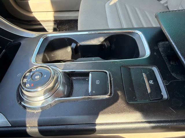 Used 2018 Ford Fusion SE w/ Fusion SE Technology Package FWD image 30