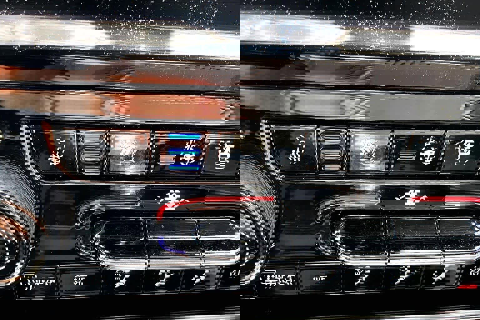 Used 2022 Jeep Grand Cherokee Limited w/ Luxury Tech Group II image 35