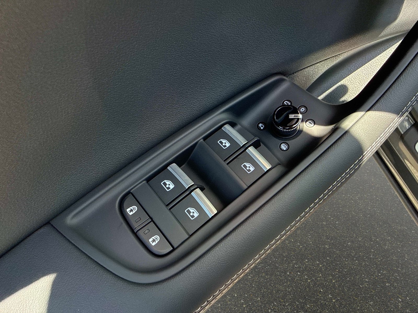 New 2026 Audi Q8 Prestige AWD/4WD image 18