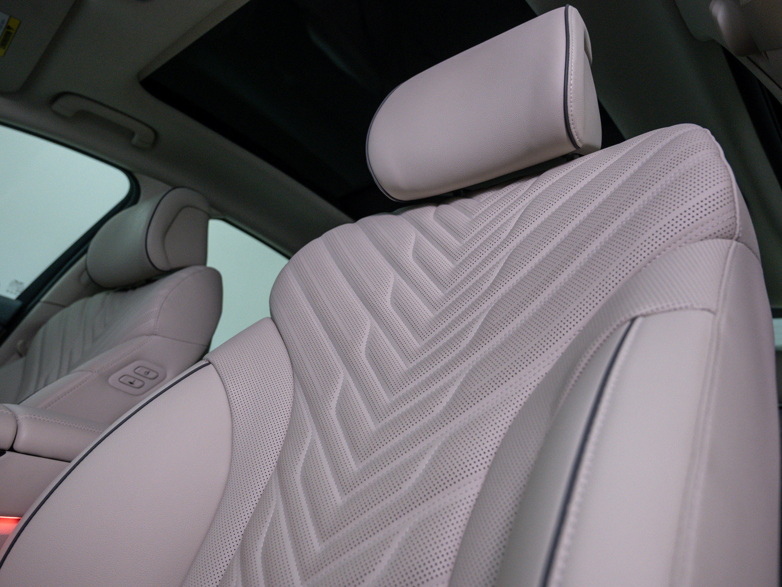 Used 2025 Genesis G80 2.5T Sport Prestige AWD/4WD image 19