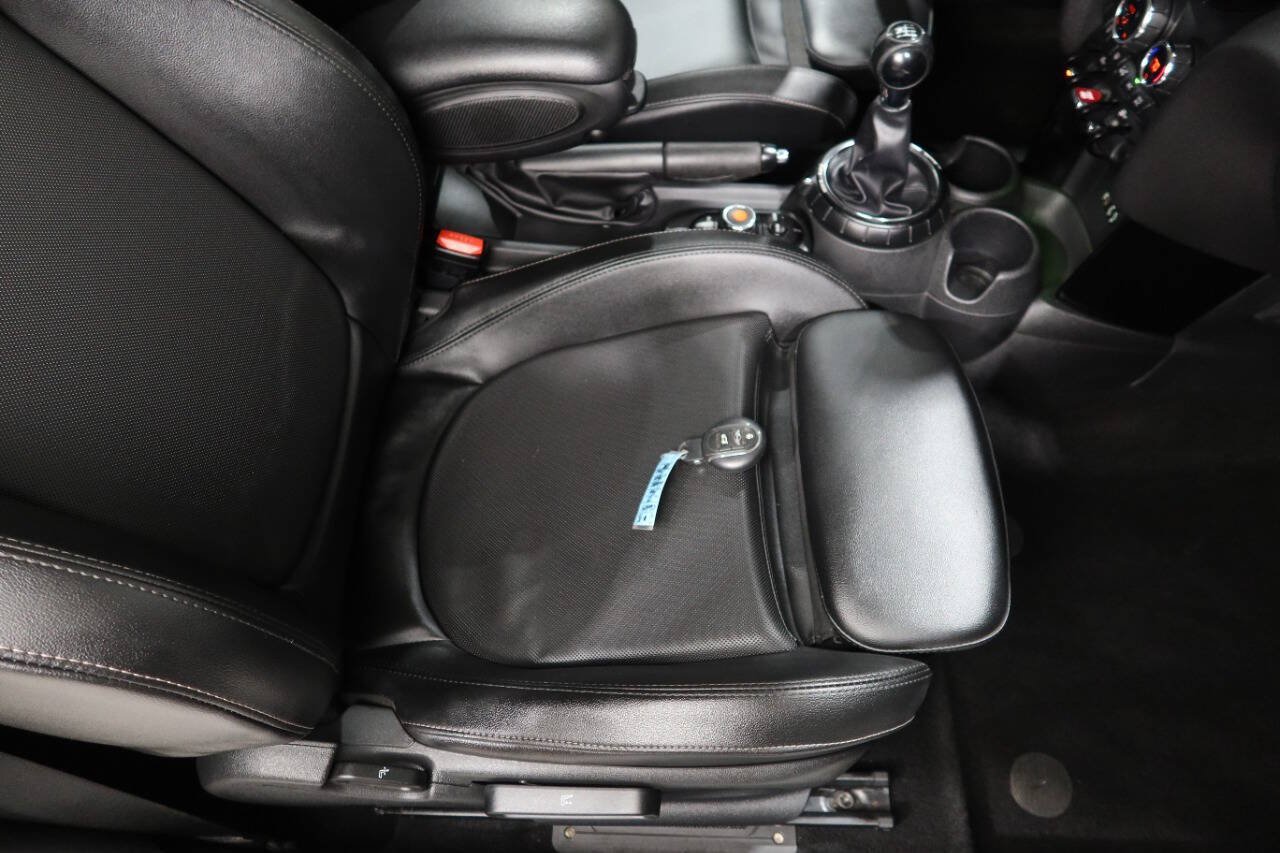 Used 2015 MINI Cooper S FWD image 25