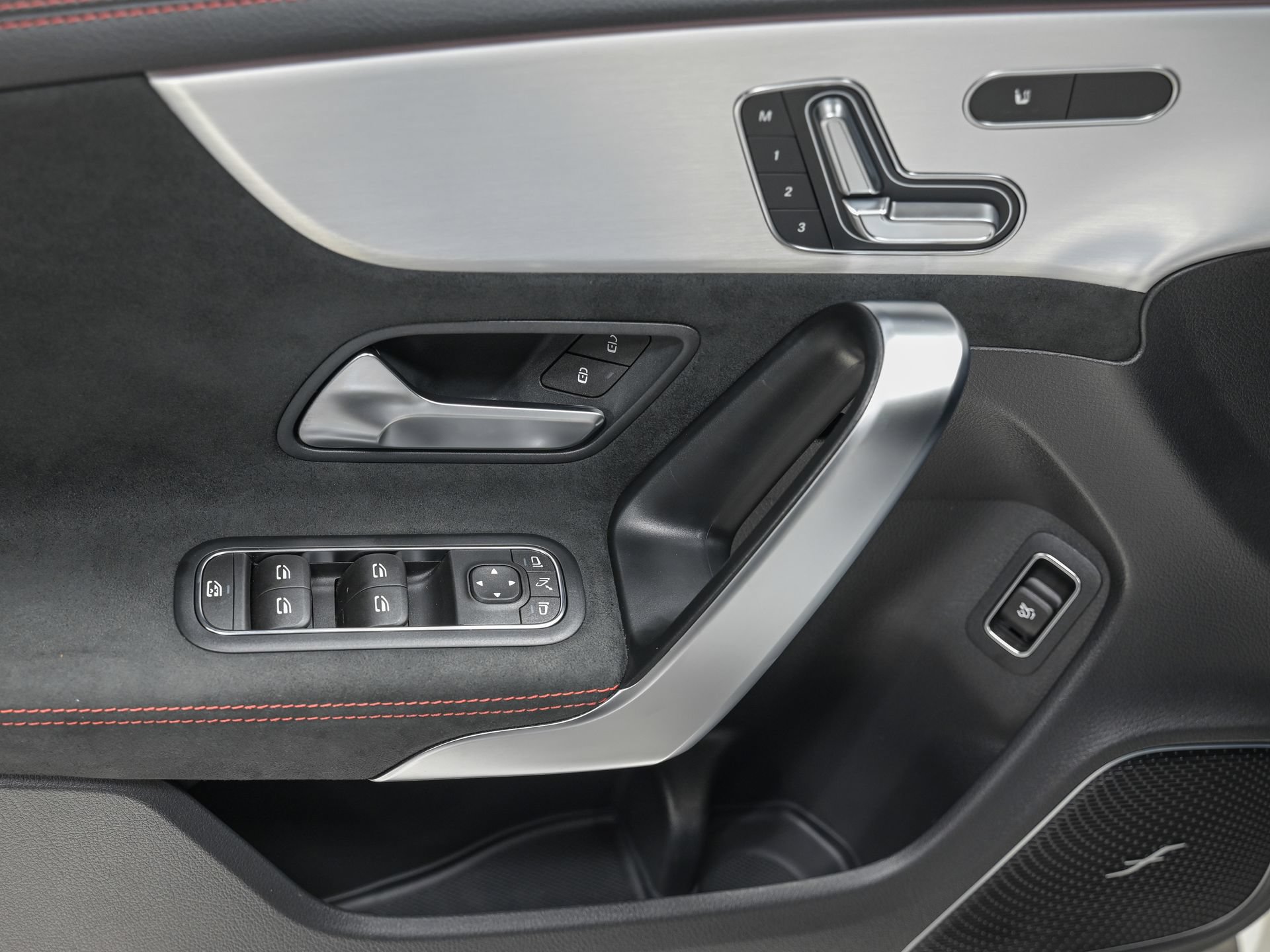 Used 2025 Mercedes-Benz CLA 45 AMG 4MATIC image 13