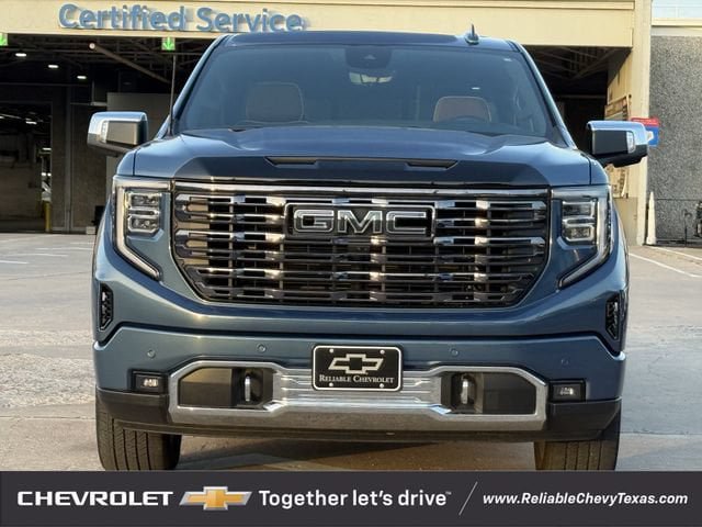 Used 2025 GMC Sierra 1500 Denali Ultimate AWD/4WD image 3