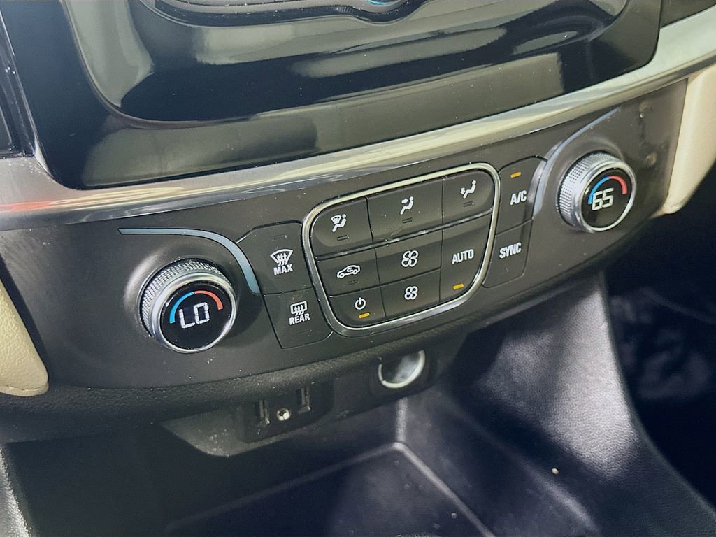 Used 2023 Chevrolet Traverse LS w/ Safety Package FWD image 25