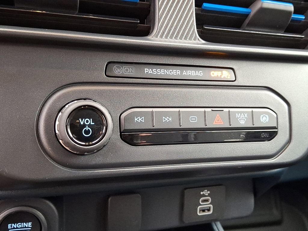 Used 2025 Ford Maverick XLT w/ XLT Luxury Package AWD/4WD image 15