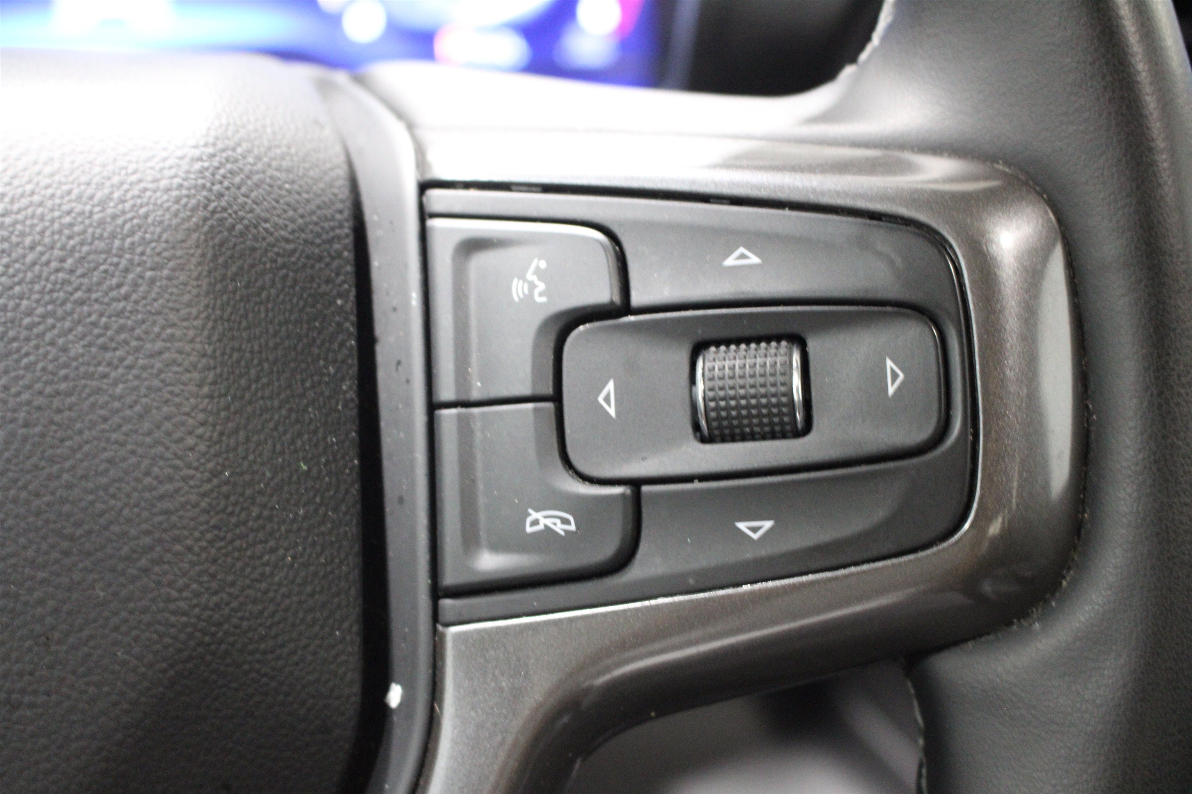 Used 2024 Chevrolet Silverado 2500 High Country w/ High Country Premium Package AWD/4WD image 13